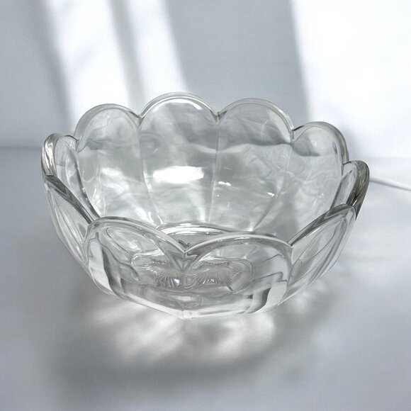 Antique JEFFERSON Krystol 8” diameter Scalloped Glass Serving Bowl - Picture 1 of 10